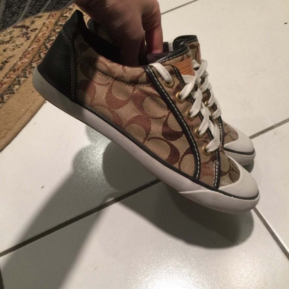Women’s Coach shoes - Picture 2 of 4